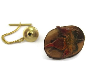 Vintage Tie Tack Pin: Leaf on Natural Wood Slice