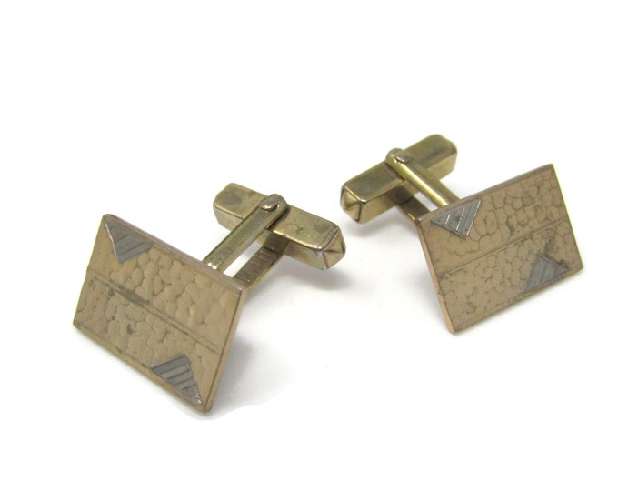 Art Deco Hammered Texture Men's Cufflinks: Vintage Gold Tone - Stand Out from the Crowd with Class