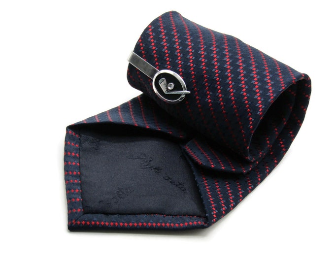 Blue And Red Diagonal Strip Tie With Black Stone Golf Club And Ball Tie Clipm Tie Bar Silver Tone