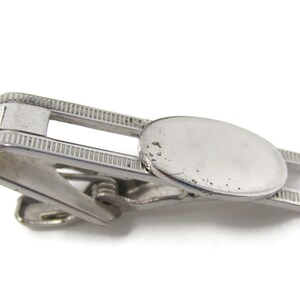 Retro Oval Tie Clip Tie Bar: Vintage Silver Tone - Stand Out from the Crowd with Class
