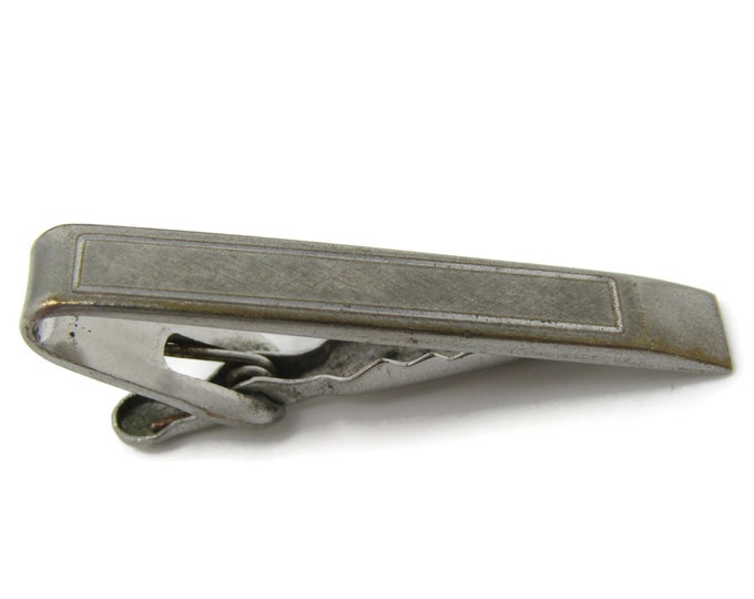 Wedge Tip Textured Tie Clip Tie Bar: Vintage Silver Tone - Stand Out from the Crowd with Class