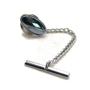 Shiny Black Stone Inlay Tie Lapel Pin & Chain Silver Tone Men&#39;s Jewelry