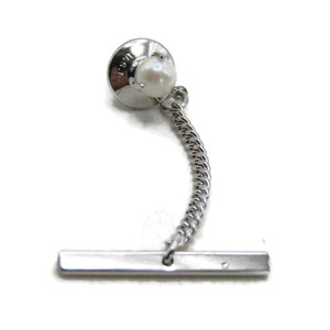 White Stone Inlay Tie Lapel Pin & Chain Modernist Silver Tone Men&#39;s Jewelry