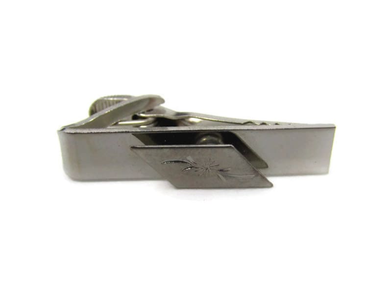 Raised Diamond Shape Tie Clip Vintage Tie Bar Silver Tone