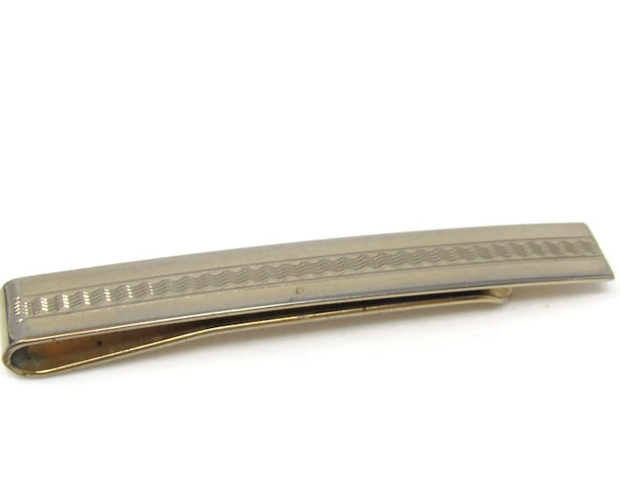 Wavy Line Center Tie Clip Bar Gold Tone Vintage Men's Jewelry Nice Design