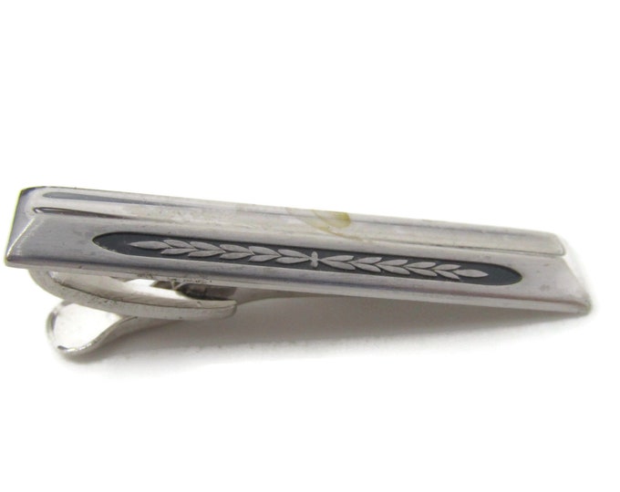 Leaf Bottom Tie Clip Tie Bar: Vintage Silver Tone - Stand Out from the Crowd with Class