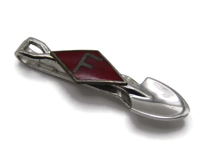 F Letter Red Background Shovel Gardening Tie Bar Tie Clip Men's Jewelry