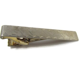 Textured Wavy Lines Tie Clip Tie Bar: Vintage Gold Tone - Stand Out from the Crowd with Class