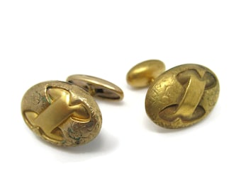 Vintage Gold Tone Cufflinks: Stitch Center Antique Style