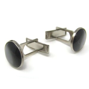 Dark Opalescent Cufflinks for Men: Vintage Silver Tone - Stand Out from the Crowd with Class