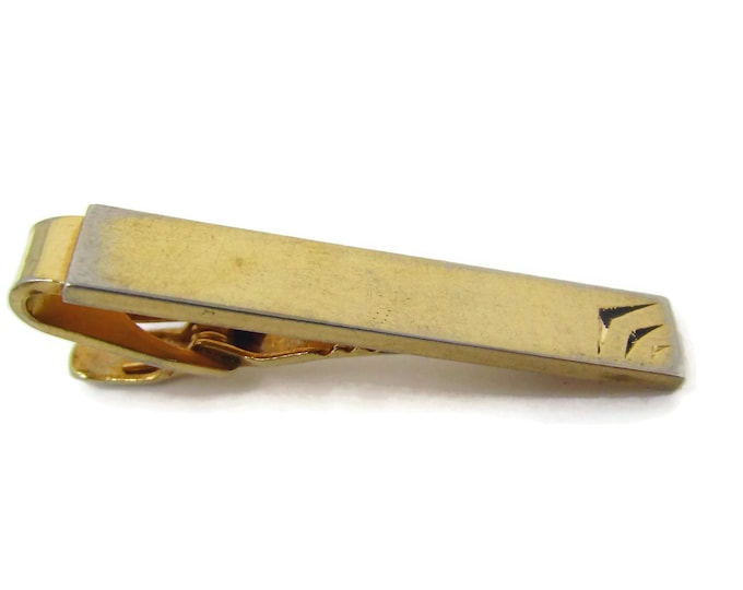 Vintage Tie Clip Tie Bar: Arrow Etch Corner Gold Tone