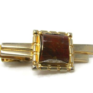 Red Brown Stone Tie Clip Tie Bar: Vintage Gold Tone - Stand Out from the Crowd with Class