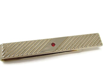 Vintage Gold Tone Tie Clip: Red Jewel, Diagonal Grooves