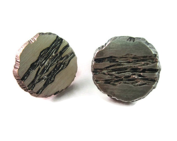 Vintage Cufflinks for Men: Stunning Scar Like Silver Tone Art Design