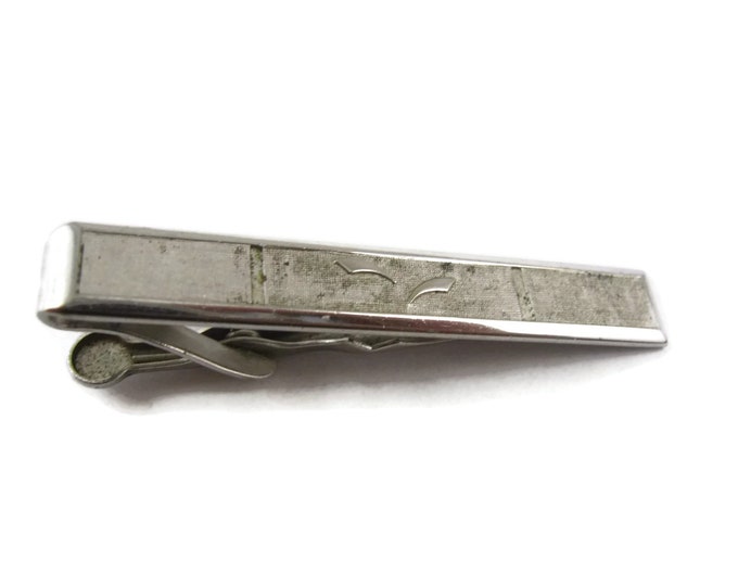 Vintage Men's Tie Bar Clip Jewelry: Simple Textured Silver Tone (Needs a better polish)