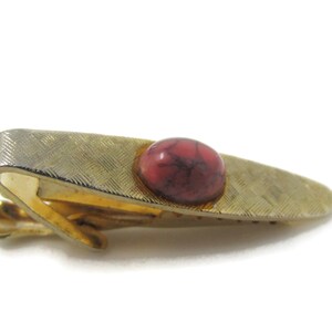 Pink Accent Center Tie Bar Clip Gold Tone Vintage Men&#39;s Jewelry Nice Design