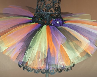Halloween Tutu, Orange grün schwarz lila Tutu, Hexe Kostüm, Neugeborene Tutu, Baby Tutu, Säugling Tutu, Baby Mädchen Tutu,