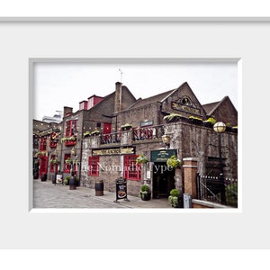 English Pub Photo, London Photography, London Wall Art, London Pub Print, London Travel Decor, Architecture Decor, England Wall Art