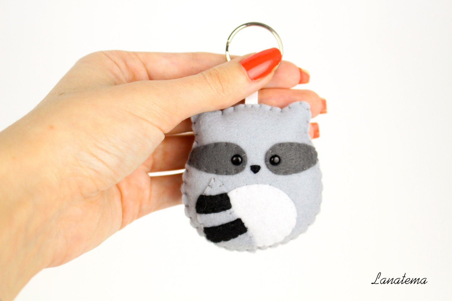 DIY ADORABLE ANIMAL KEYCHAINS — The Sorry Girls