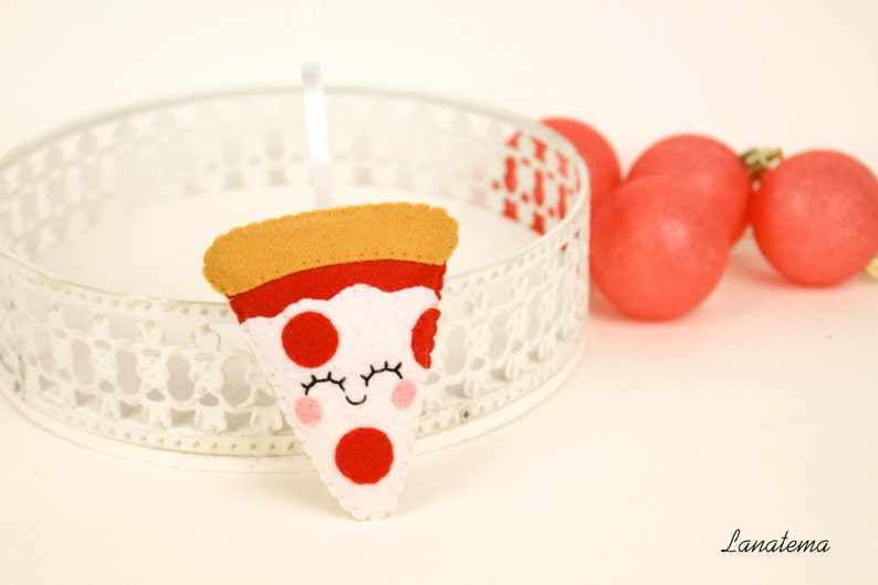 Pizza Felt Ornament. Felt Food. Funny Christmas Ornament. Felt Gift. Pizza Lover. Best Friend Gift. Handmade Felt Christmas Decorations image 2