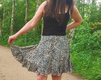 Mini-jupe courte d'été, jupe fluide cercle en soie à imprimé léopard, boutonnage sur le devant taille élastique courte festival de fées mignon Convient jusqu'à la taille 44 DE