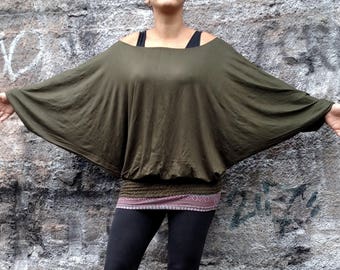 Green Loose Casual Oversized Batwing Bat Sleeve Top, Butterfly Stretchy Off the Shoulder Blouse, Everyday Easy Comfortable One Size Fits All