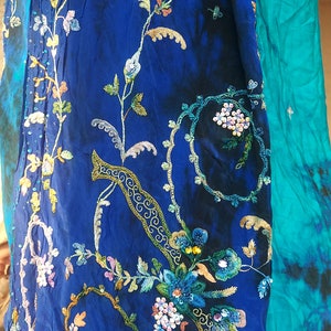 Ensemble combinaison en soie tie-dye sari en soie recyclée sans effort avec veste, barboteuse de mariage sur la plage, saree avec entrejambe bas Pièce unique en son genre pour femme de 38 à 44 ans image 7