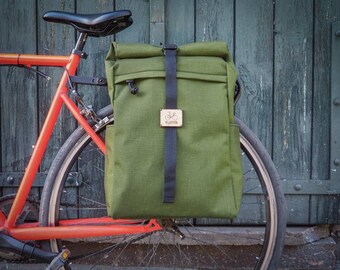 Bicycle Pannier Backpack / bike bag / Convertible backpack / Bicycle Pannier