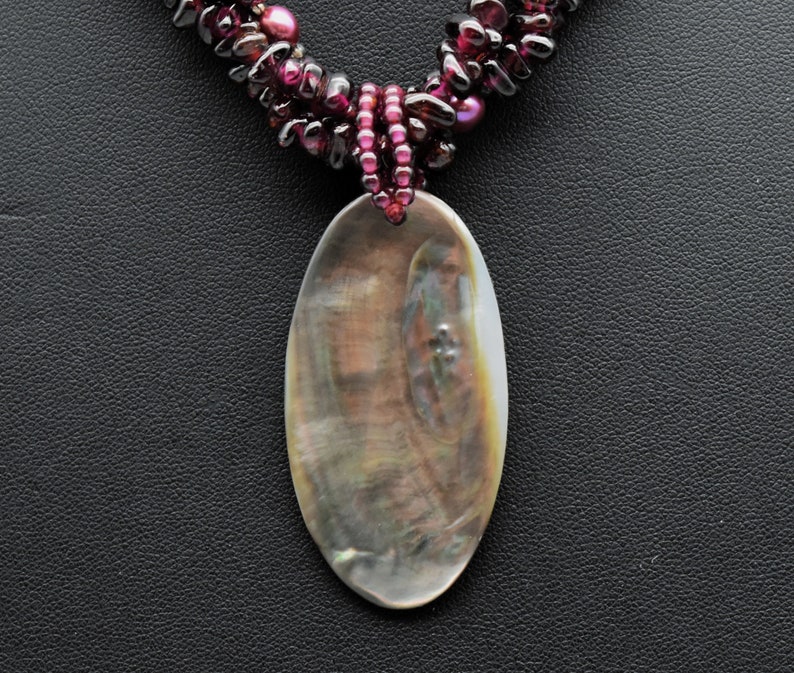 90's garnet pearl 925 sterling silver LUC 3 strand torsade necklace, big detachable abalone shell pendant image 4