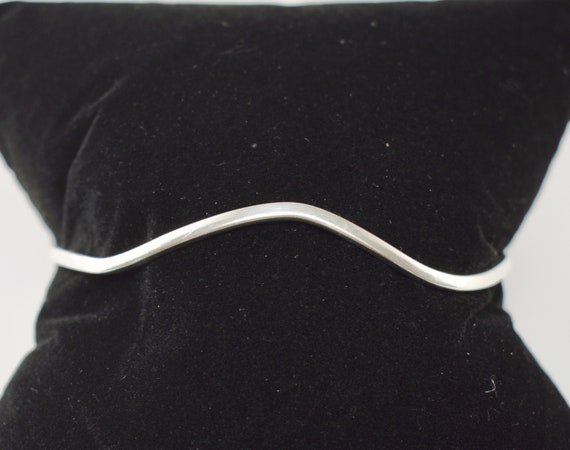 Unusual 70's wavy sterling edgy hippie bangle, th… - image 7