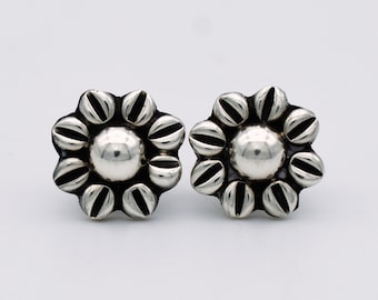 80&#39;s Taxco oxidized sterling daisy earrings, TV-125 Mexico 925 silver Modernist floral studs