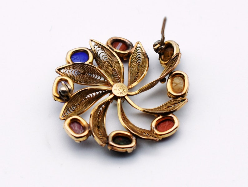 40's Egyptian Revival B-M Co gold filled pinwheel brooch, gemstone scarabs 12k GF filigree flower pin image 3