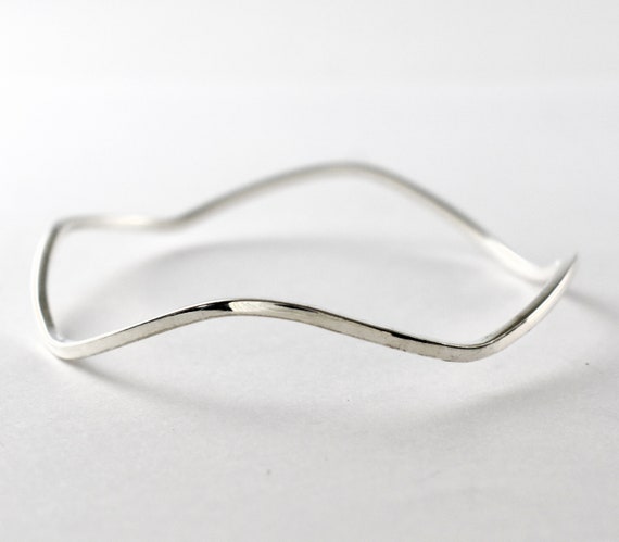 Unusual 70's wavy sterling edgy hippie bangle, th… - image 8