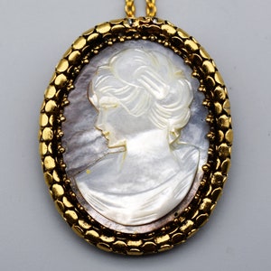 50's Hollywood Regency abalone gold plate cameo pendant pin, ornate Mother of Pearl portrait necklace image 6