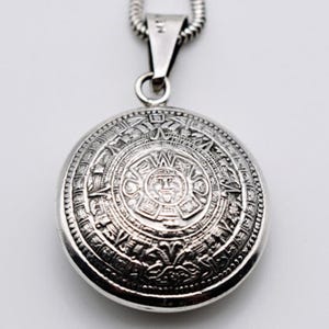 80's Taxco Sterling 2 Sided Mayan Calendar Pendant, TM-184 Mexico