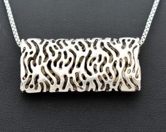80s Antigua sterling silver animal print pendant, vintage GV-62 MEX 925 open work barrel box chain necklace