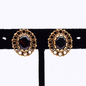 1910's garnet 14k gold Bohemian screw backs, Victorian twisted yellow gold oval red pyrope earrings image 1