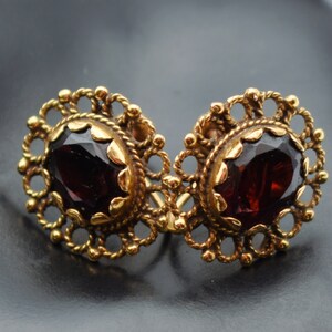1910's garnet 14k gold Bohemian screw backs, Victorian twisted yellow gold oval red pyrope earrings image 4