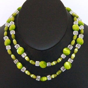 Mod 60's neon green cats eye crackle glass sterling necklace, psychedelic 925 silver beaded statement image 3