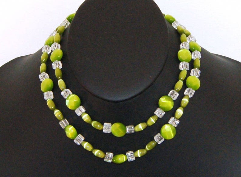 Mod 60's neon green cats eye crackle glass sterling necklace, psychedelic 925 silver beaded statement image 3