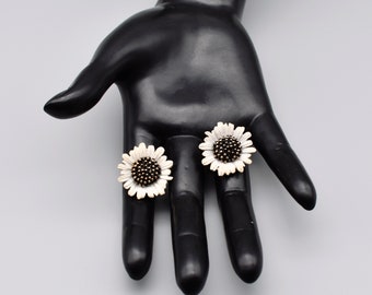 Hard to find 50's Ledo sunflower clip ons, gold plate white & black enamel mid-century floral earrings