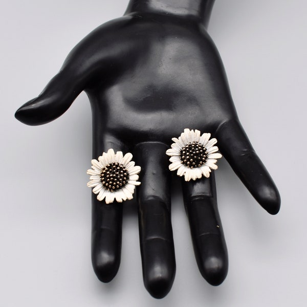 Hard to find 50's Ledo sunflower clip ons, gold plate white & black enamel mid-century floral earrings