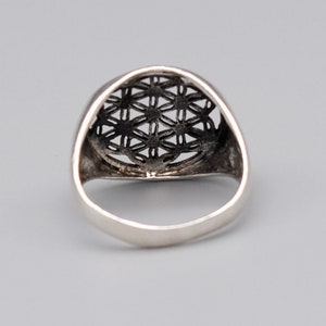 90's 925 silver size 7.5 psychedelic flowers ring, sterling geometric floral shield ring image 2