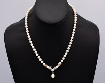 Classic 60's pearls diamonds 14k floral bib, elegant yellow gold & gemstones 17" Y necklace