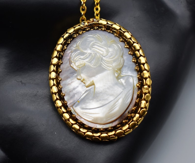 50's Hollywood Regency abalone gold plate cameo pendant pin, ornate Mother of Pearl portrait necklace image 1