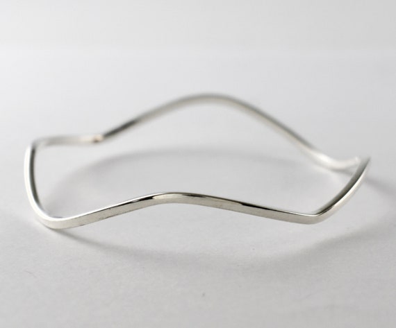 Unusual 70's wavy sterling edgy hippie bangle, th… - image 1