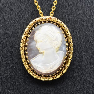 50's Hollywood Regency abalone gold plate cameo pendant pin, ornate Mother of Pearl portrait necklace image 10
