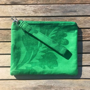 Cartera de mano verde hoja