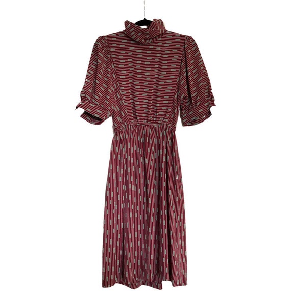 Gray and Pink Patterned Dress - image 5