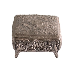 Floral and Scroll Design Jewelry Casket